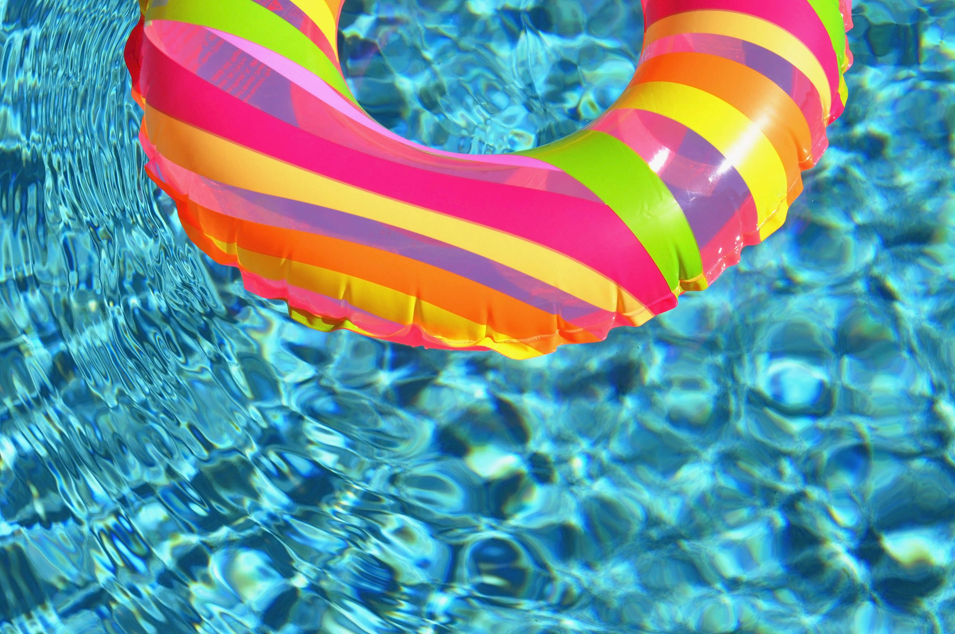 water-ring-swimming-pool-blue-float-toy-1354482-pxhere.com